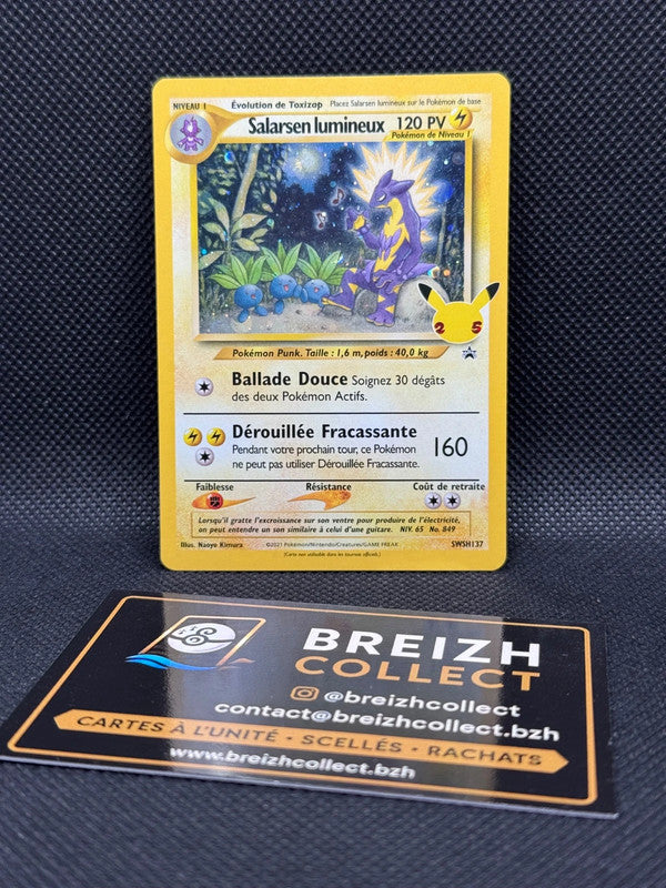 Carte Pokémon Salarsen lumineux (SWSH 137) - Promo